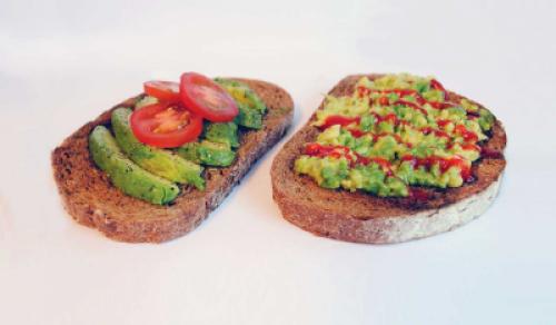 Vollerkorentoast met advocado